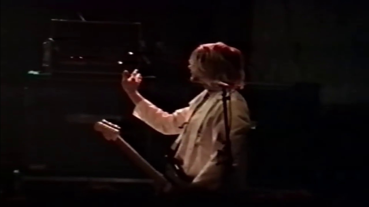 Nirvana Kurt Cobain se enoja con Krist Novoselic por tocar mal Sliver