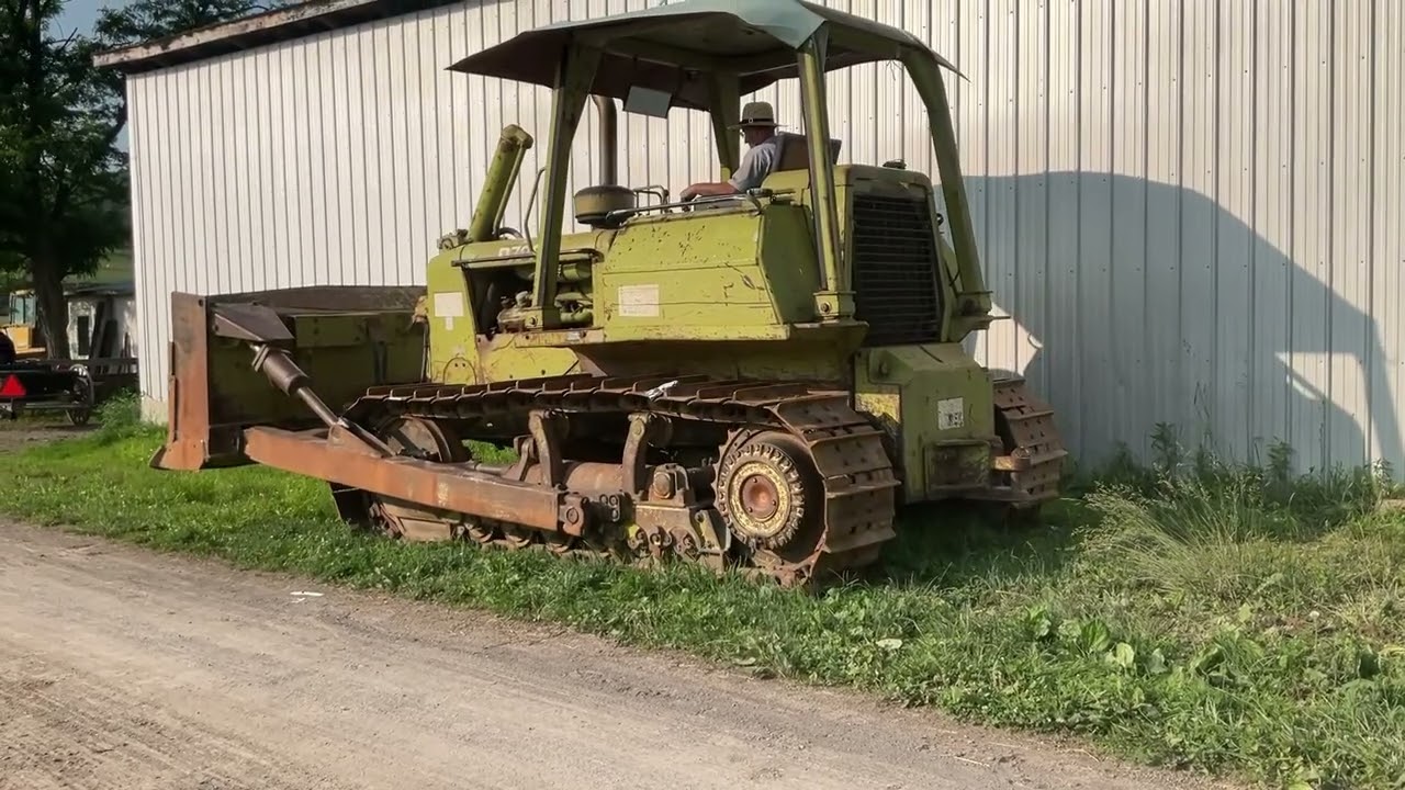 Lot 114: Terex D700A Dozer