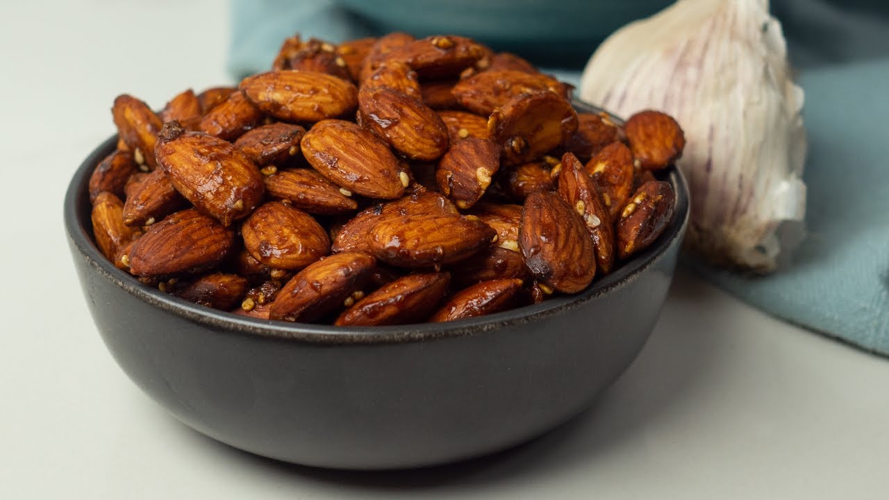 How to Make Spicy Glazed Almonds - Easy and Delicious!