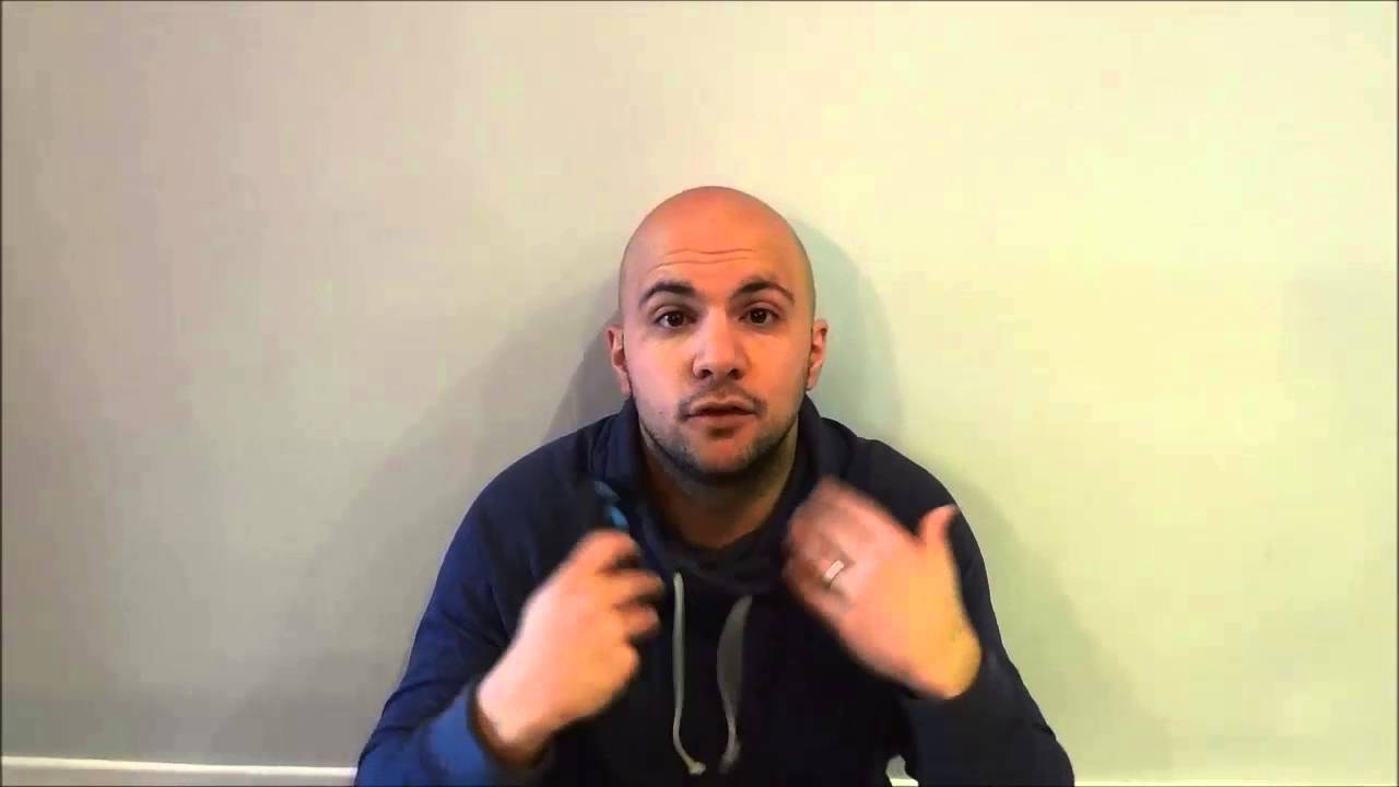 How To Flirt Through Text Messages-Flirting Advice