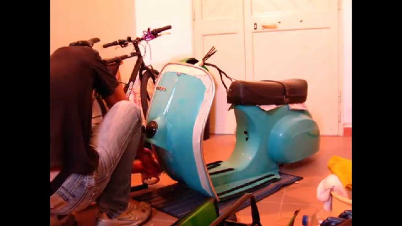 Montaggio Bordo Scudo Alluminio Vespa 50 R