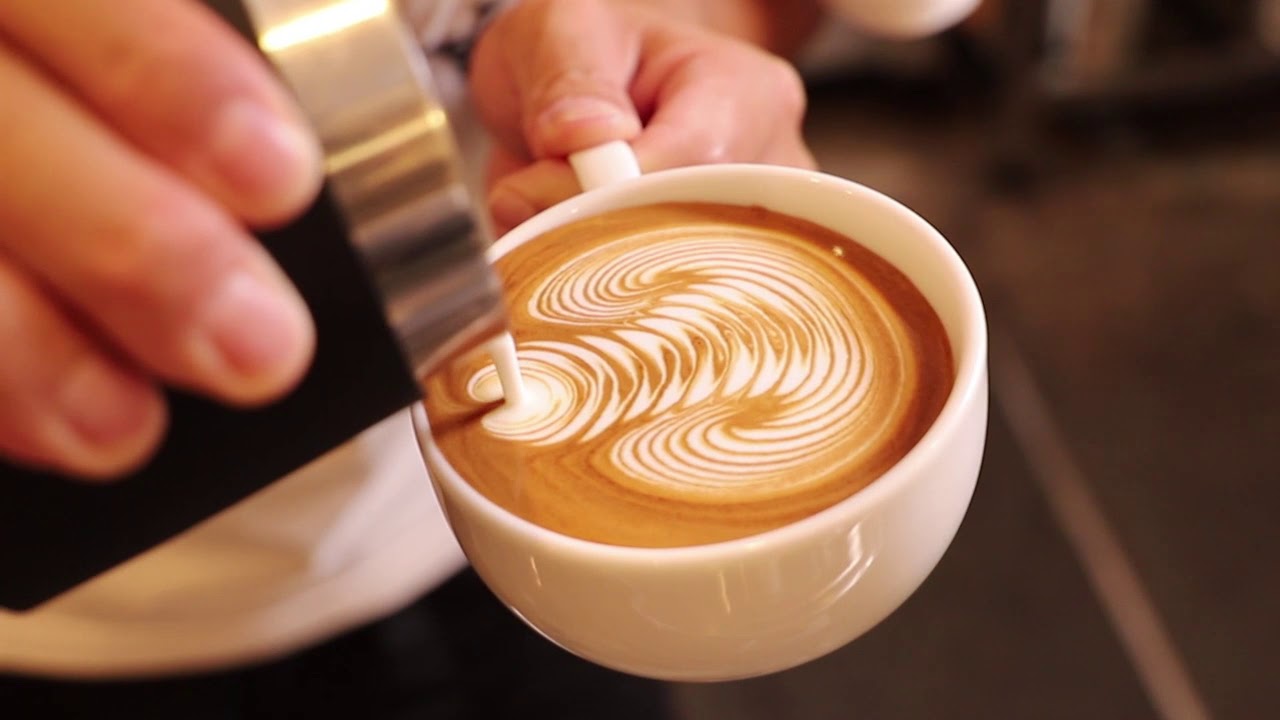 FREE POUR LATTE ART TURNER STYLE Classic Rosetta（クラシックロゼッタ）