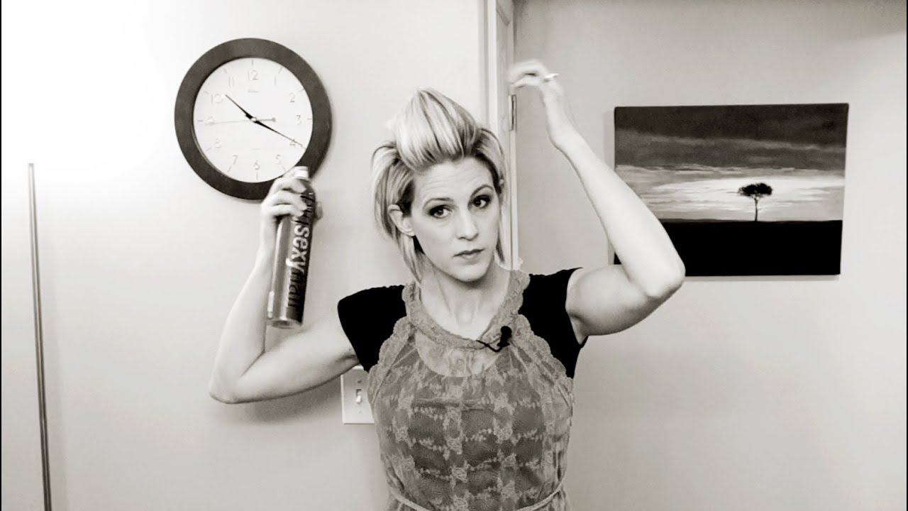 Women's Pompadour or Quiff Hairstyle // DIY // How To
