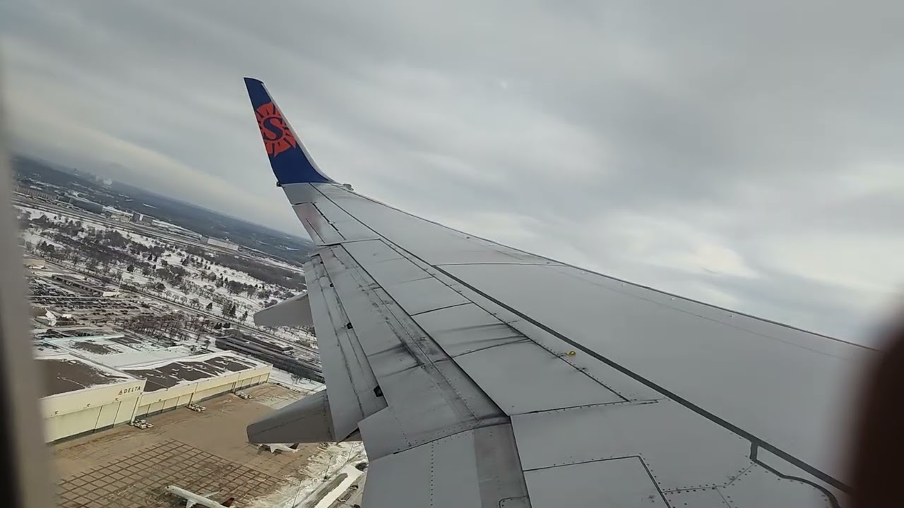 Sun Country SY345 Taxi and Takeoff from Minneapolis MSP for Orlando MCO, 737-800, 1/11/26