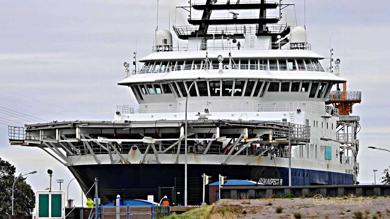Auslauf Windpark Versorgerschiff REM INSPECTOR 5BUR4 IMO 9662083 Offshore Supply Ship outbound Emden