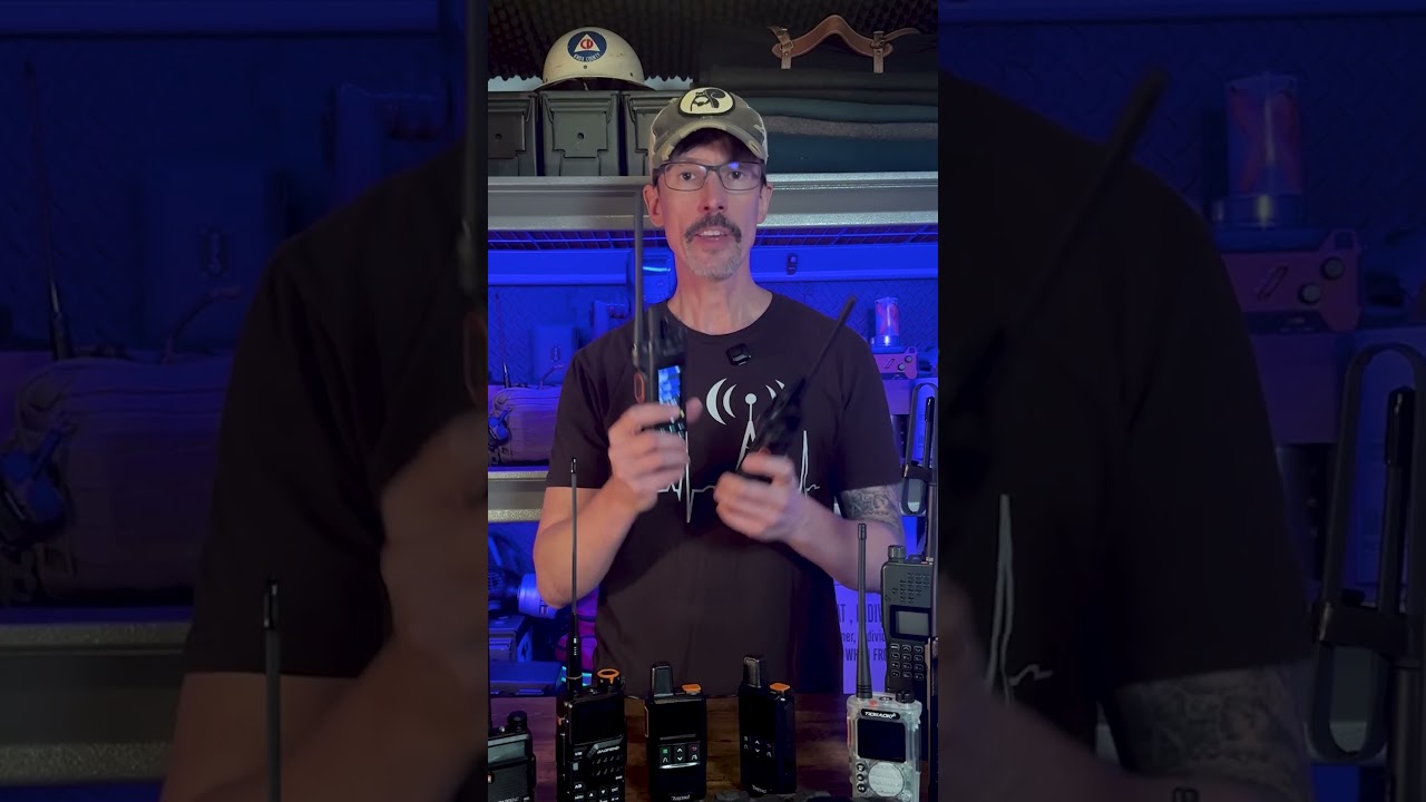 Портативные радиостанции Global Radio PTT используют сотовую связь и частоты UHF/VHF.