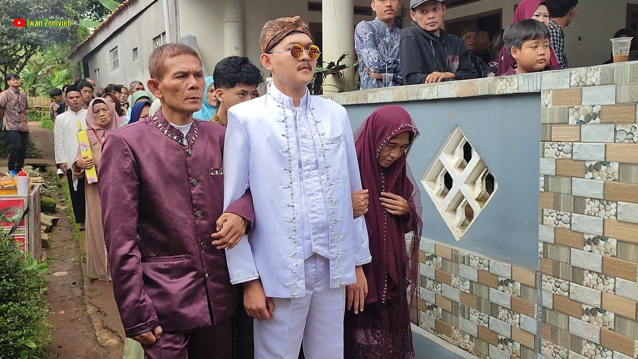 PENGANTIN PRIA DARI BANDUNG ❤ Suasana pernikahan sunda di kampung Cipendok || Pelosok Jawa Barat