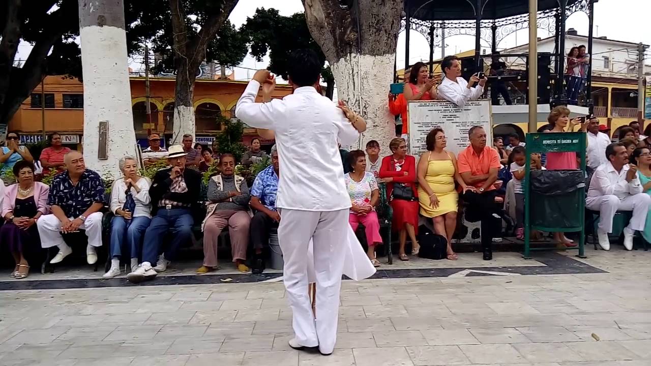 Daniel rodriguez - pareja. Maru mosqueda el sabrosito. El abuelo bailando danzon en yautepec