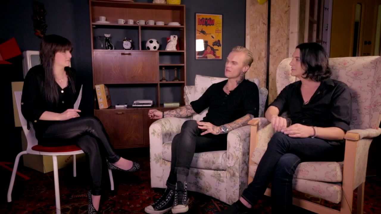 Беседа с Placebo: LOUD LIKE LOVE TV (16.09.13)