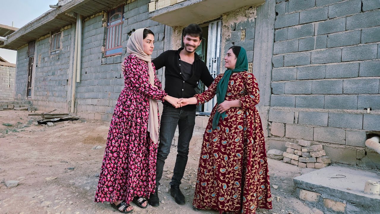 Did Zahra understand that Omid's kisses and caresses with her were a plan?