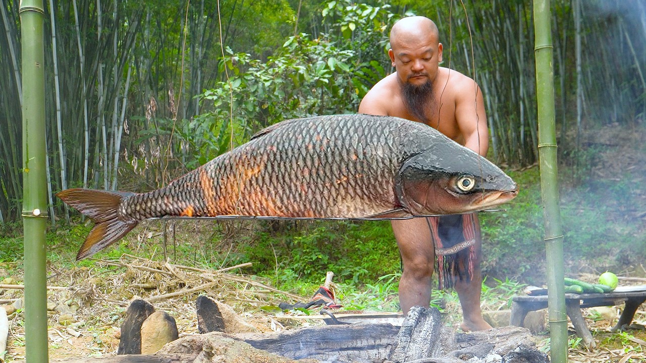 Cooking Giant fish - The Dwarf Tribe Catches and Cooks wilderness Giant fish - Dwarf Food