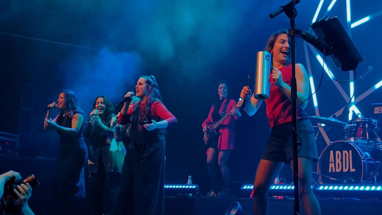 A Banda da Loba & De Vacas - A Bachata da gata - Directo Sala Capitol 2025 - Santiago de Compostela