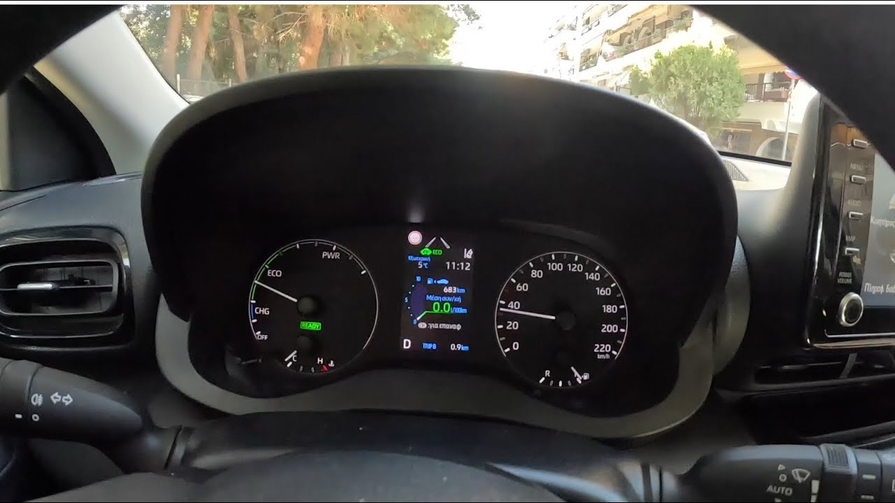 TOYOTA YARIS HYBRID: ΜΠΟΡΕΙ Ή ΟΧΙ ΝΑ ΚΙΝΕΙΤΑΙ ΣΤΗΝ ΠΟΛΗ ΜΕ ΜΗΔΕΝΙΚΗ ΚΑΤΑΝΑΛΩΣΗ??? (HD)