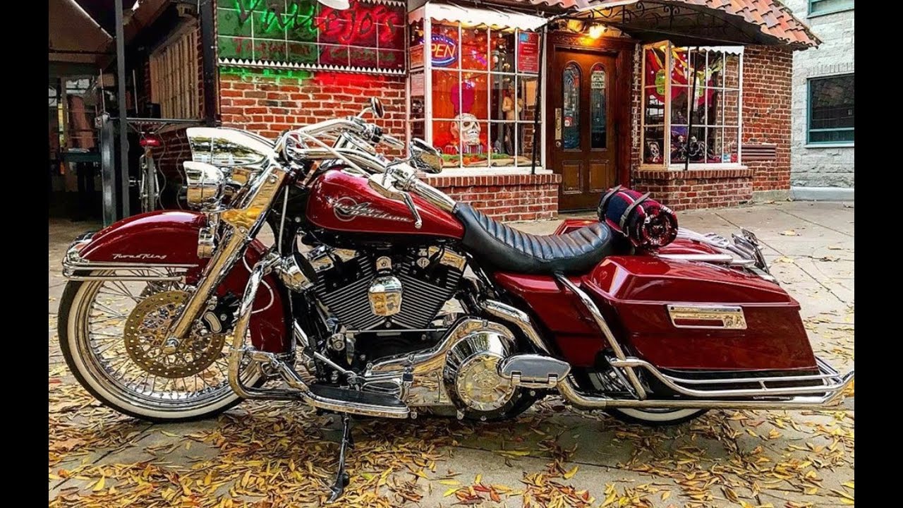 The red 06 Roadking