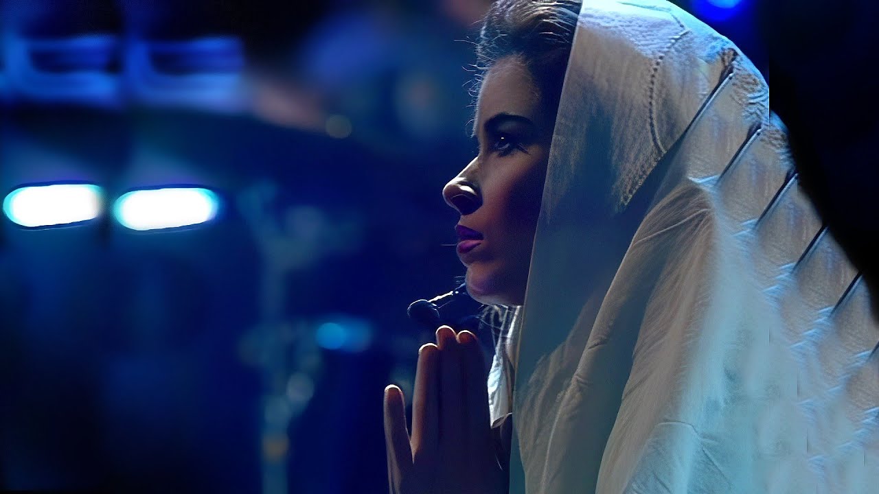 GLORIA TREVI | Virgen de Las Virgenes