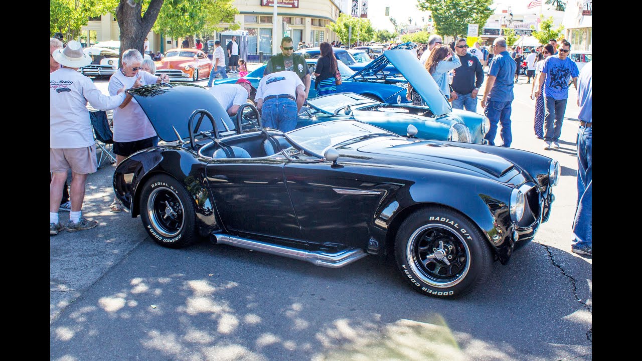 Austin Healey Restomod '56 500 HP Ford Racing V8 - Fresno Car Show