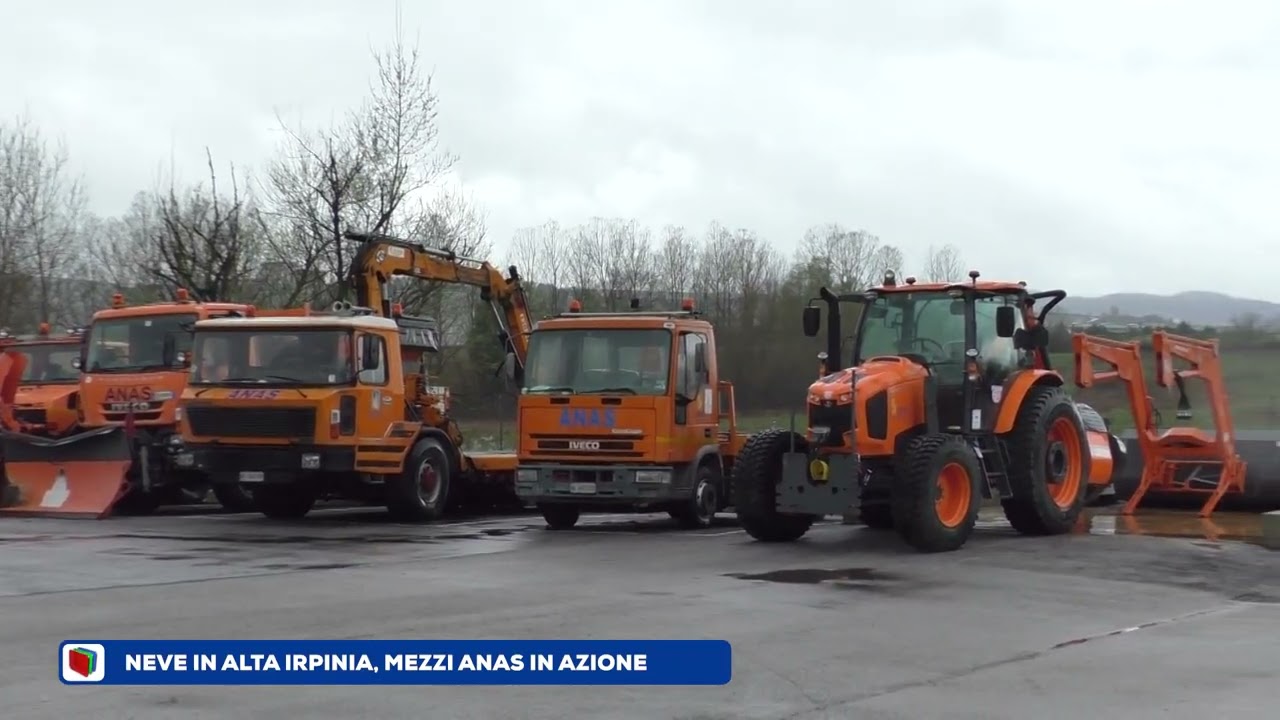 Colpo di coda dell'inverno, neve fino a 900 metri in Alta Irpinia. Mezzi spargisale Anas su Ofantina