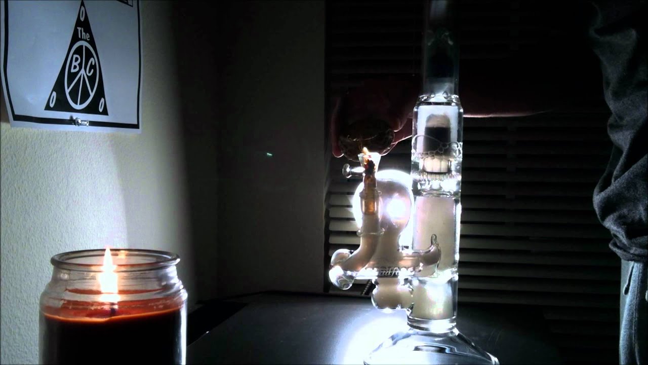 Manifest Glassworks HD bong hits