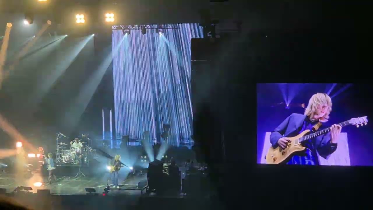 One ok Rock - The beginning (live @amsterdam 20-10-2025)