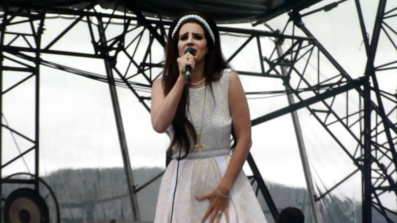 Lana Del Rey - Blue Jeans @ Eurockéennes, Belfort 2012-07-01