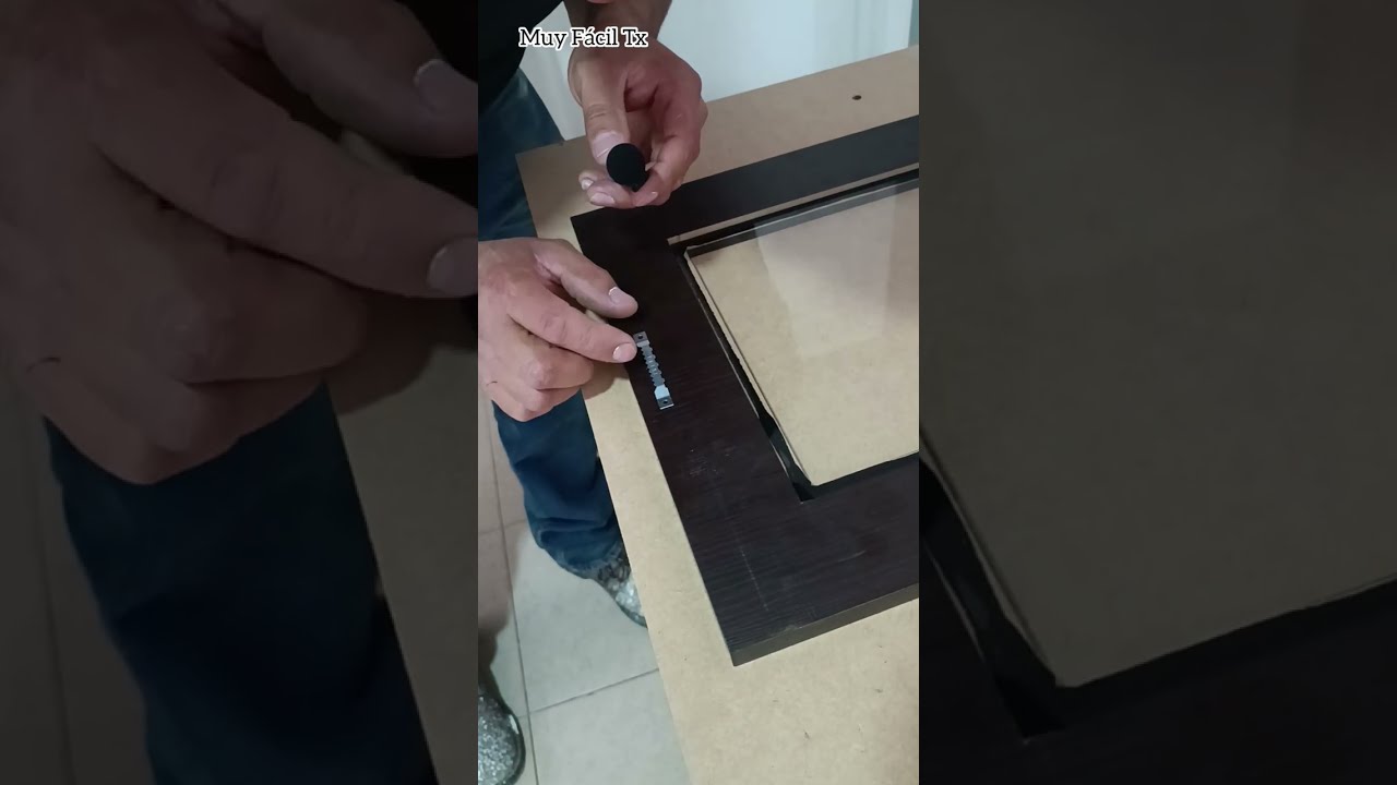Cómo poner colgadora tipo caimán para cuadro 👌🏻 #tips #trucos 