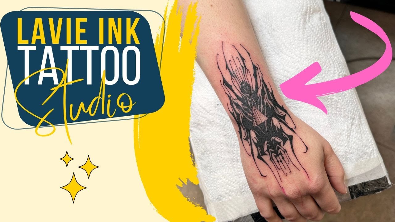 Hand TATTOO Process in REAL TIME // Sophi Lavie