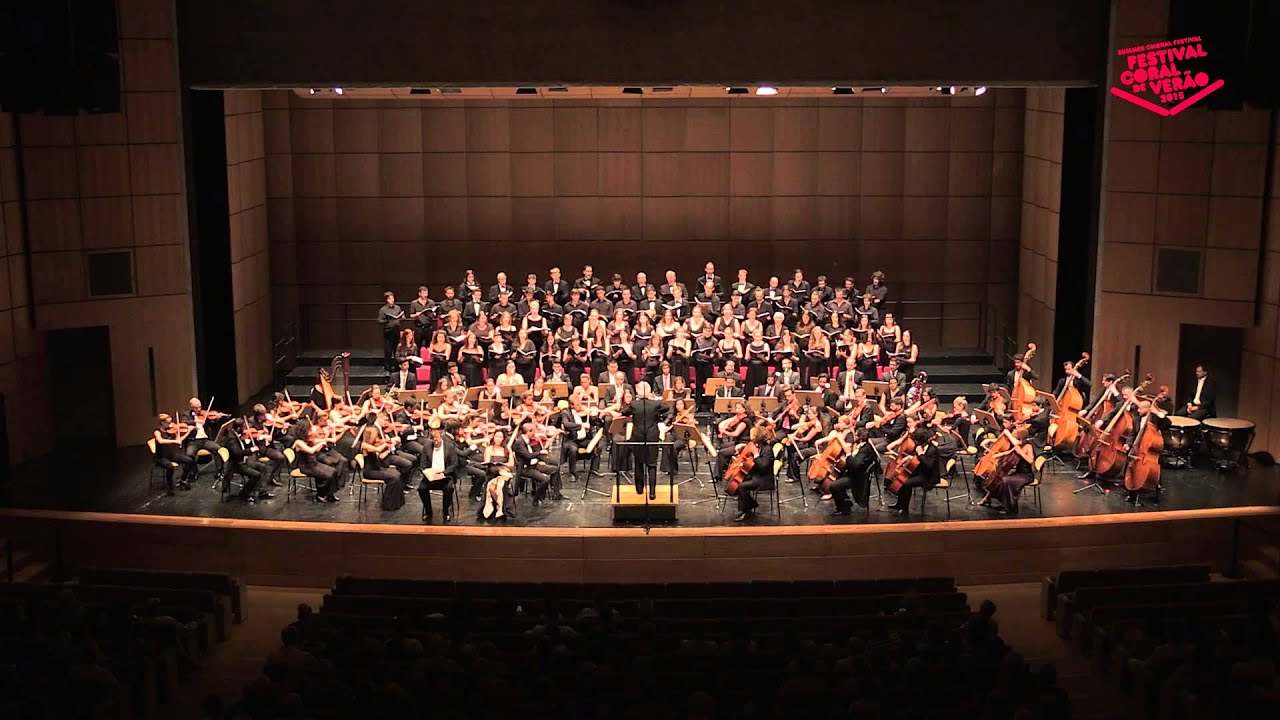 Requiem de Brahms conducted by Maestro Werner Pfaff | Festival Coral de Ver&atilde;o 2015