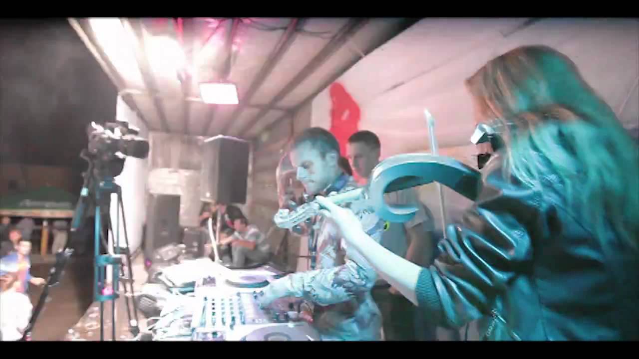 Andy Power feat. Liana @ Summerfields 2011