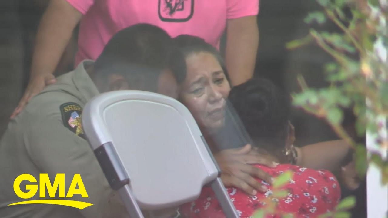Pastor talks consoling victims' families after Texas school shooting l GMA