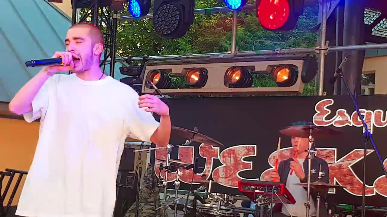 Хаски (Husky) - Ай (Ah) - Панелька (Panel House) @ Esquire Weekend 20180526