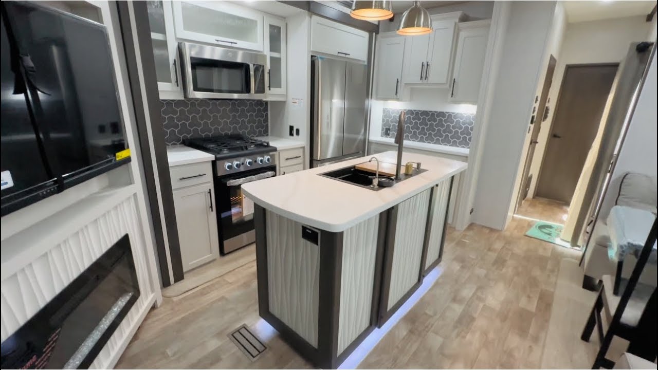 2025 Crossroads RV Hampton 378DBB Two Bedroom Two Full Bath Mid Kitchen 3 AC Package #rv #hampton