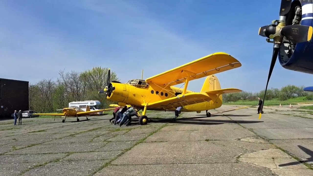 Antonov AN-2 at Großenhain Airport (EDAK) (2)