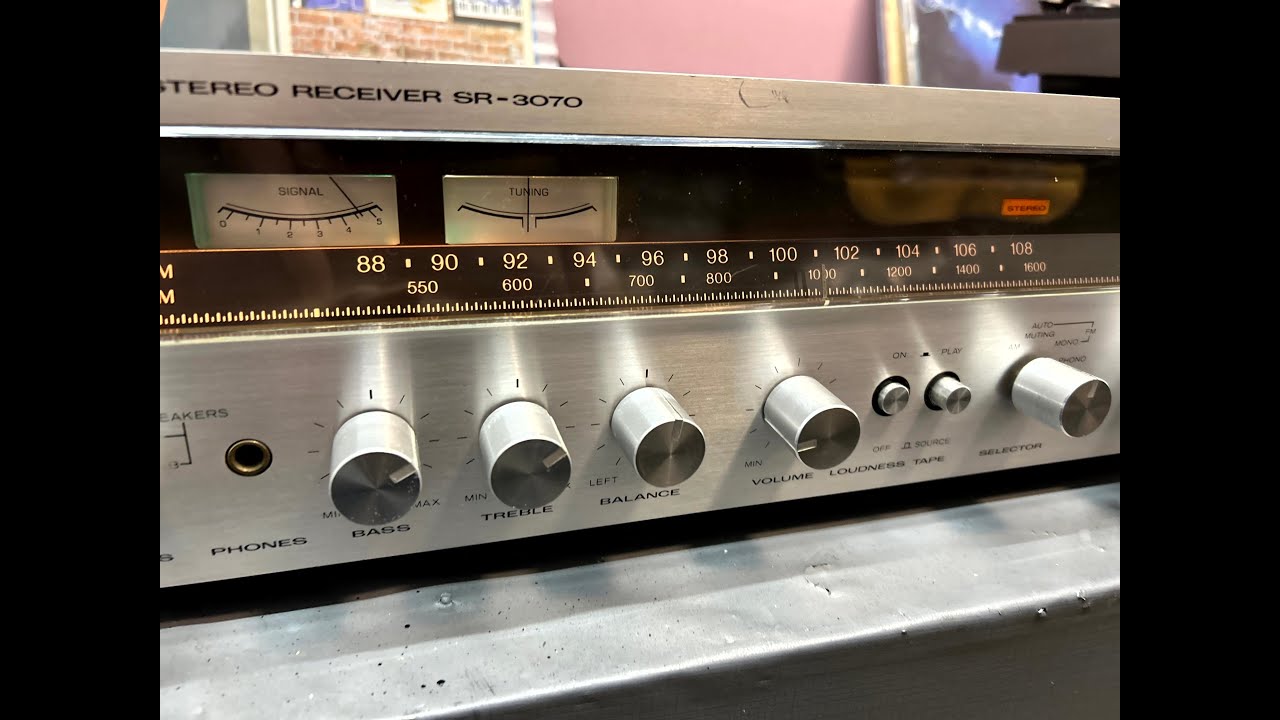 O Rei do Som - Receiver CCE SR-3070