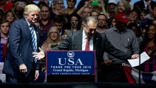 Trump names Dow Chemical CEO Liveris to head Manufacturing Council