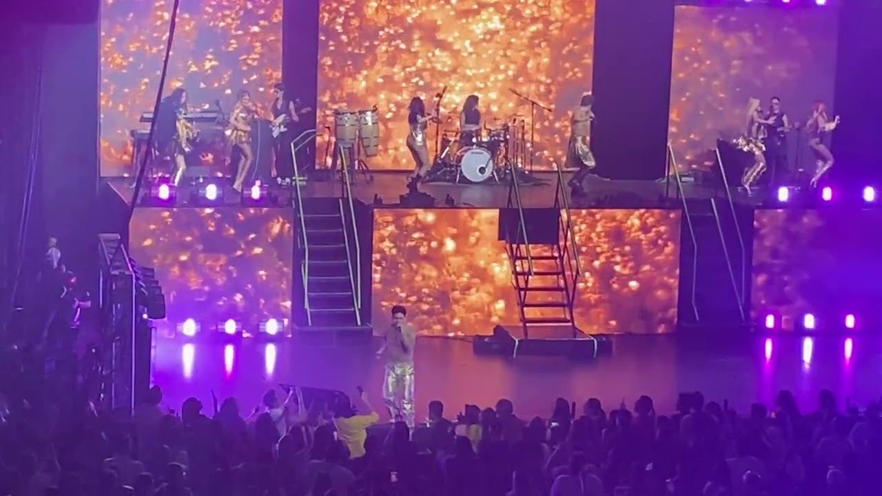 La nueva banda y Flores amarillas Daniela Lujan GDL 22/marzo/2024 2000 x siempre