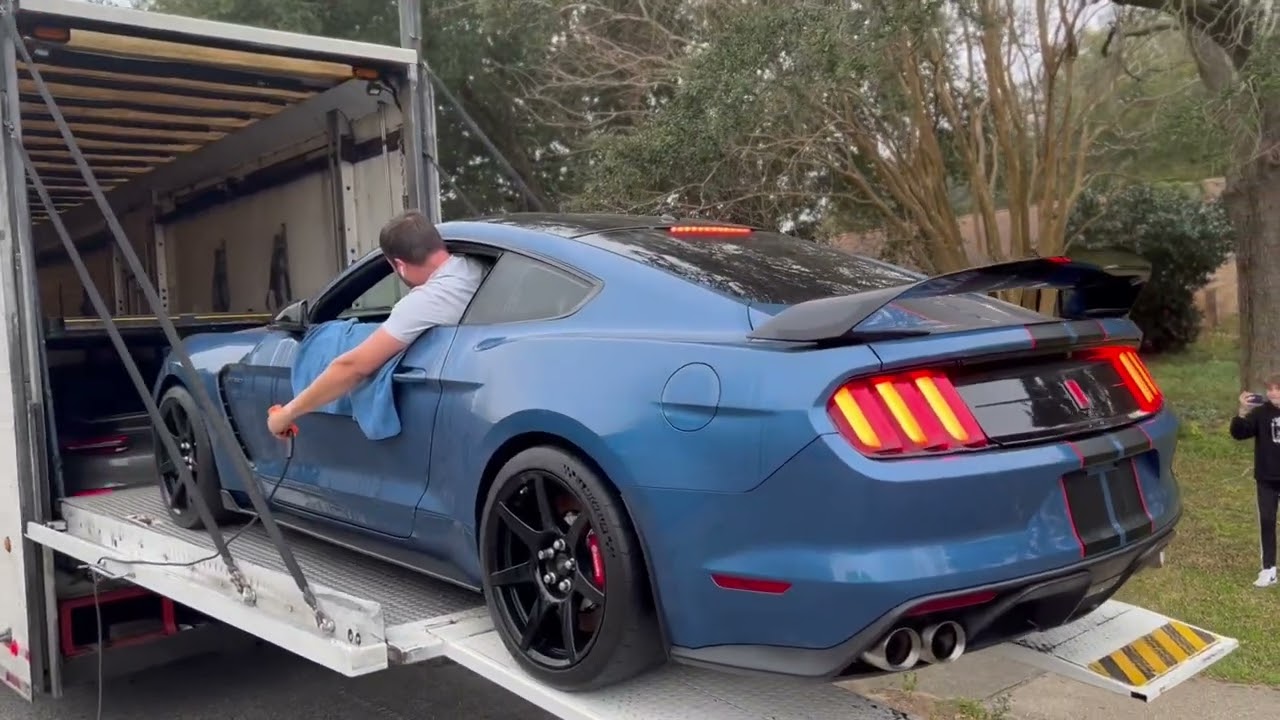 Taking delivery of my Ford Mustang Shelby GT350R!