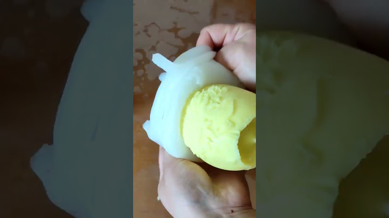 DIY Embossed Egg Candle