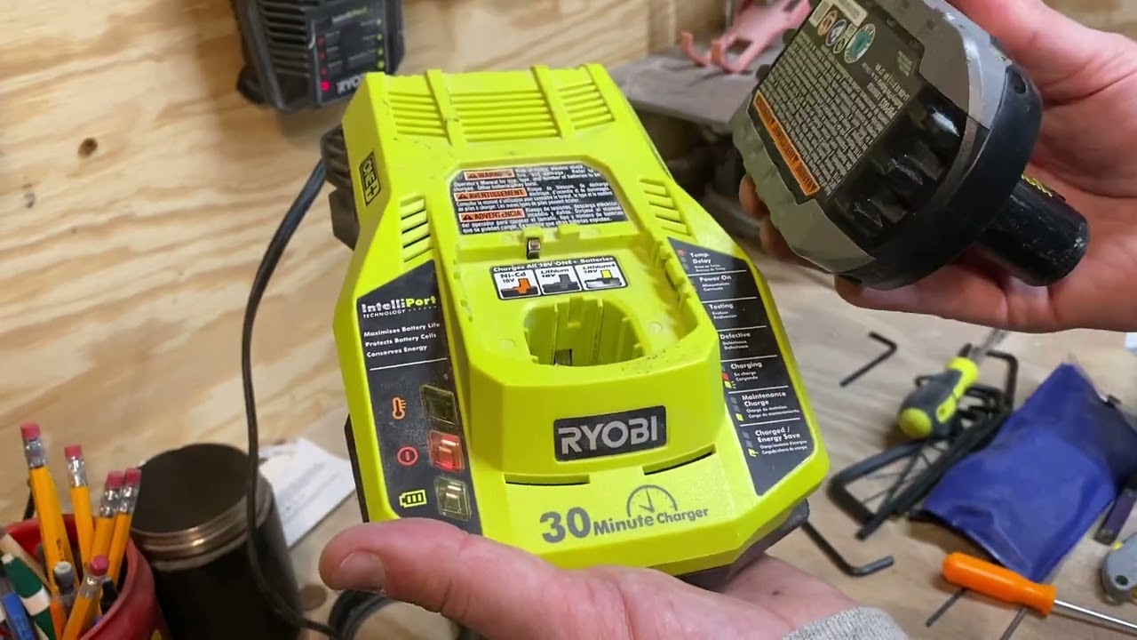 Ryobi P117 Battery Charger