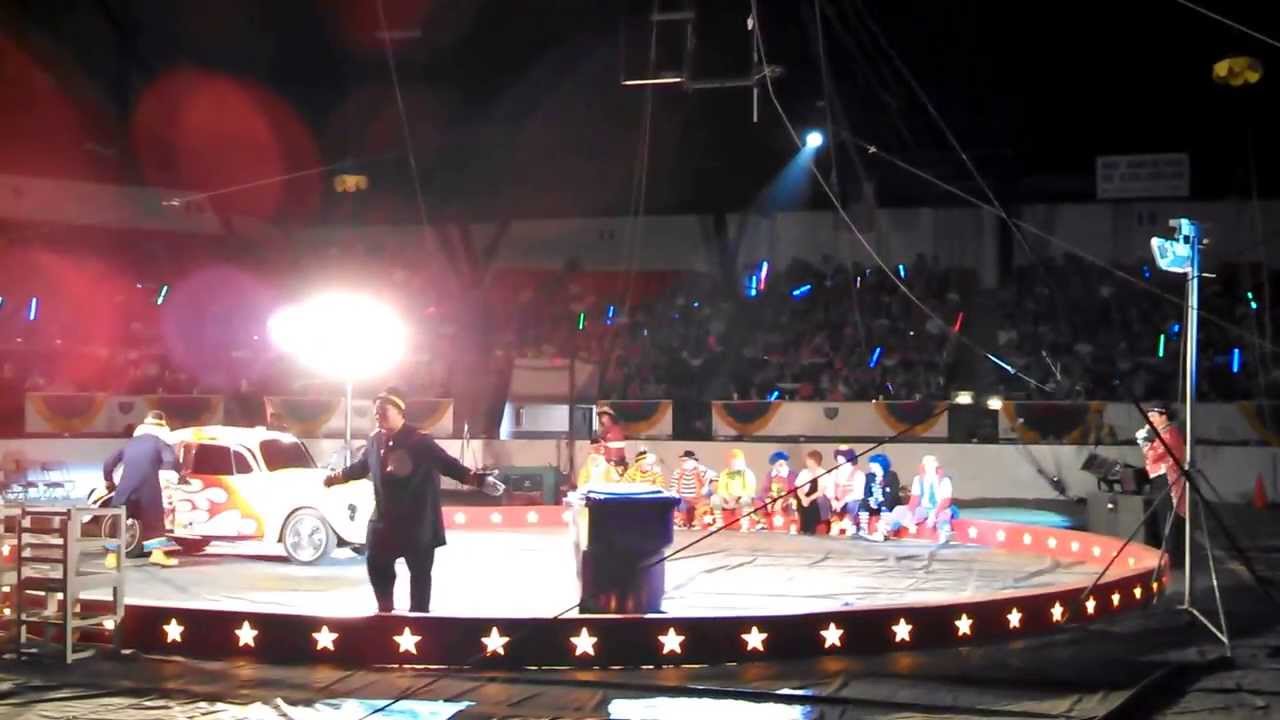 Melha Shrine Circus 2013, The clown car skit