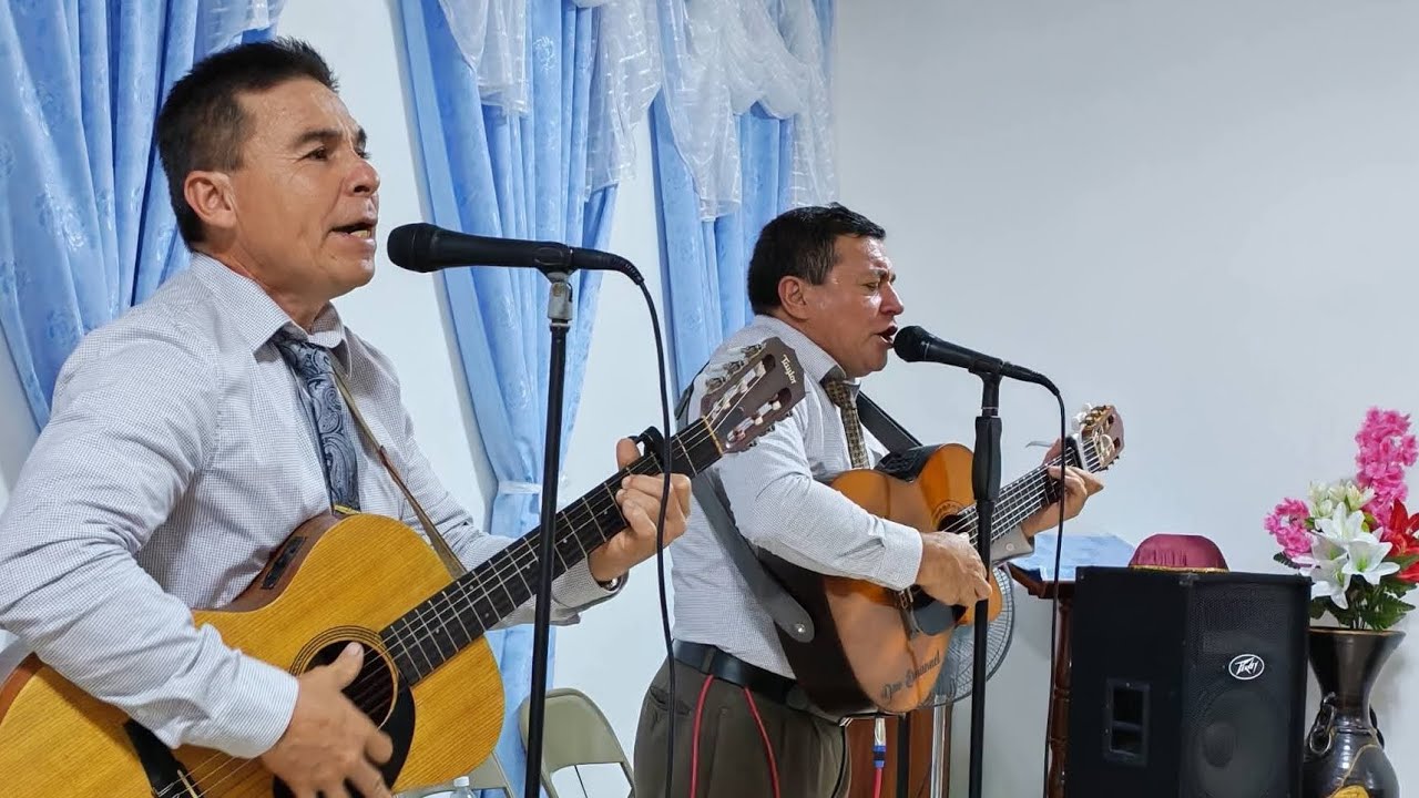 Hay una senda que el mundo no conoce - Duo Emmanuel