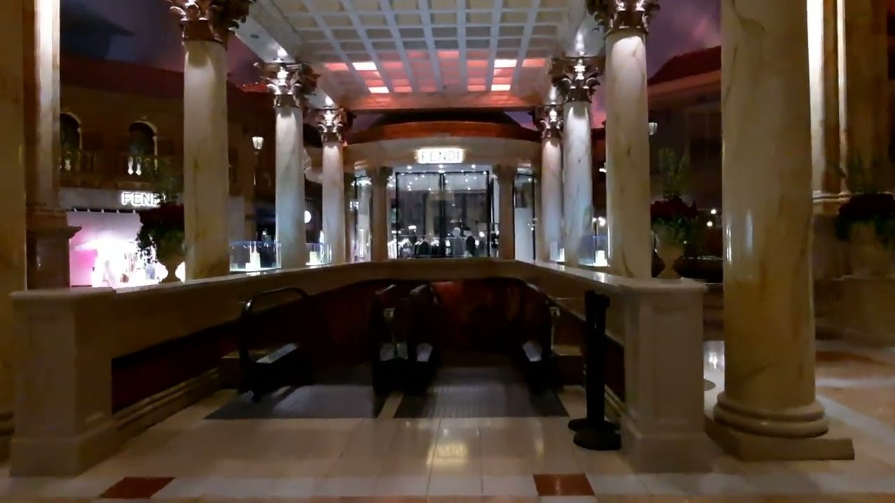Caesars Palace Shuttle pick up location (Forum Shops underground valet)