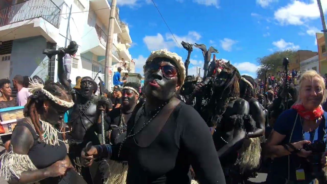 Enterro do CARNAVAL 2025 - Mandigas de São Vicente