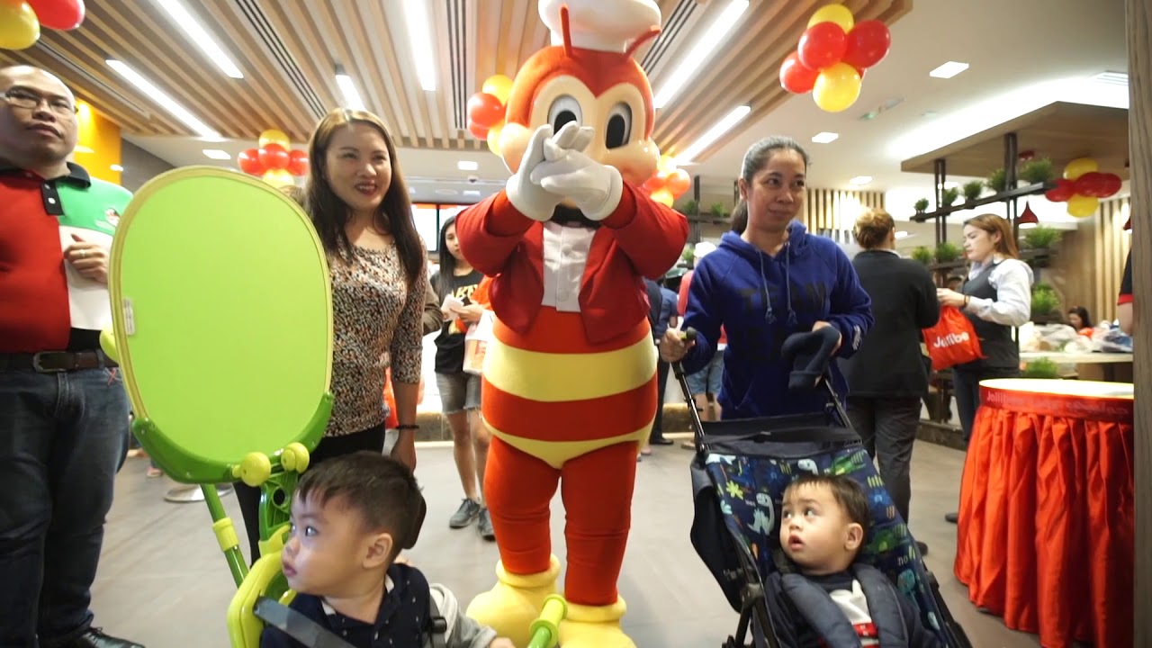 Jollibee Store Opening: City Center Sharjah