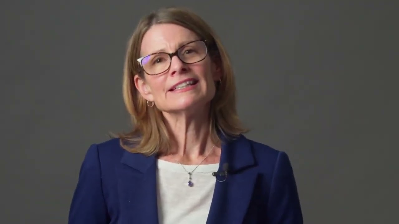 Was the Apostle Junia a Man or a Woman  with Lynn Cohick Seven Minute Seminary