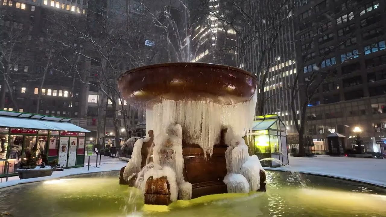 Jan 25, 2026 - NYC Live 4K Walk: THE SNOW STORM BEGINS?!