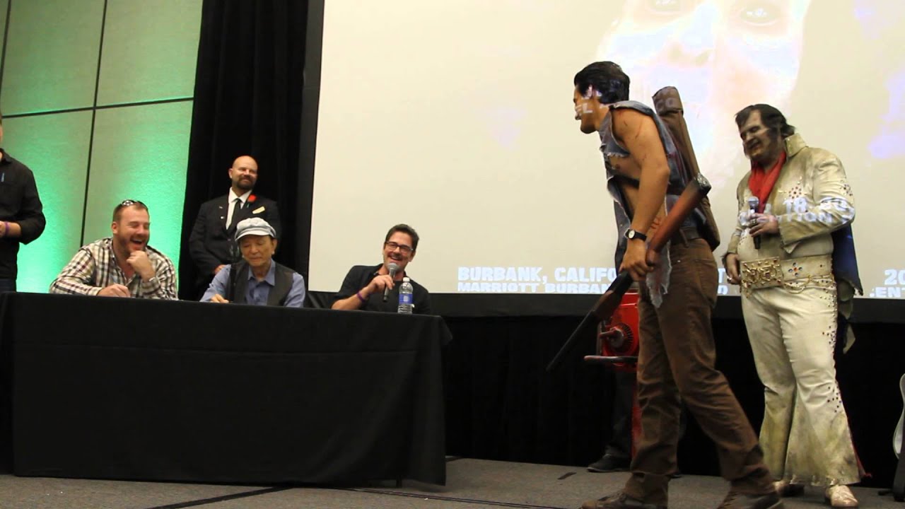EVIL DEAD Ash cosplay at Son of Monsterpalooza