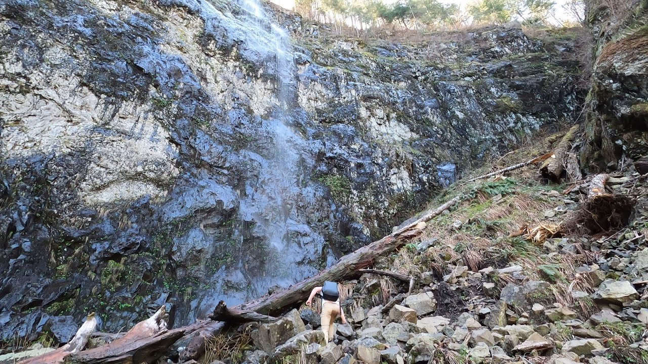 The hunt for Skookum falls,  Bigfoot , Rock hounding, and prospecting .￼