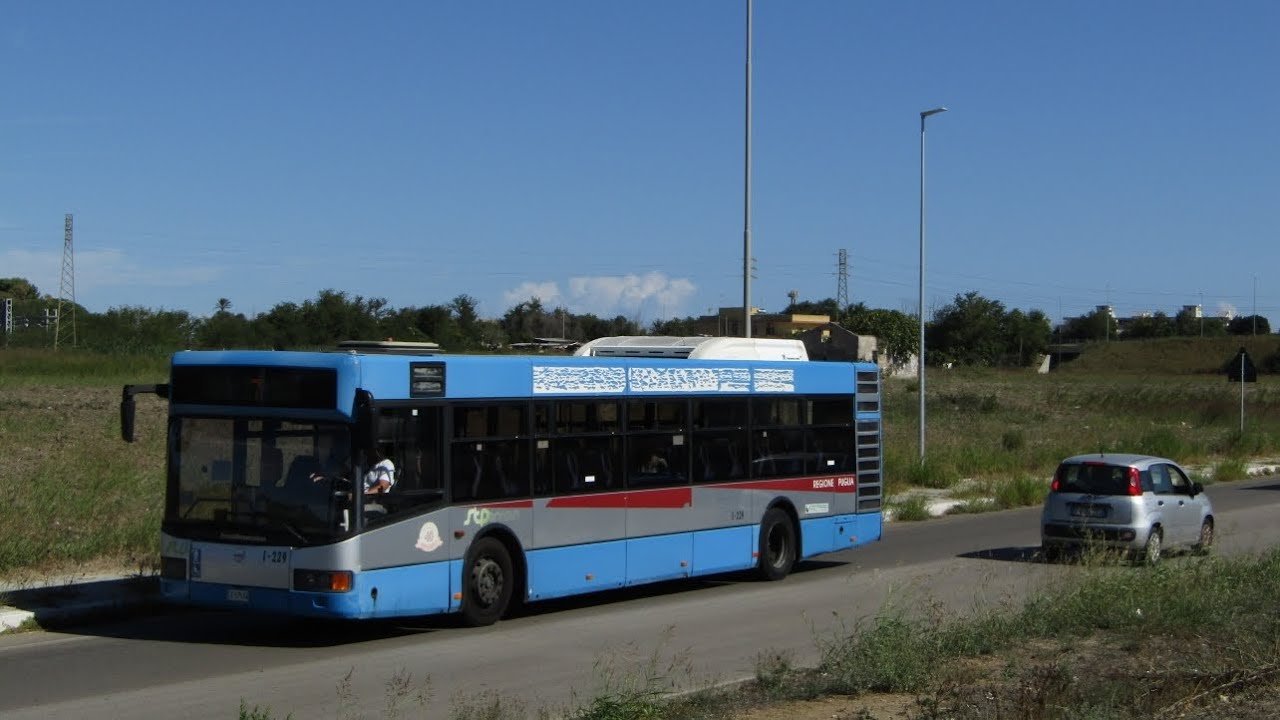 A stecca col Bredamenarinibus Monocar 240LI STP Brindisi I229 