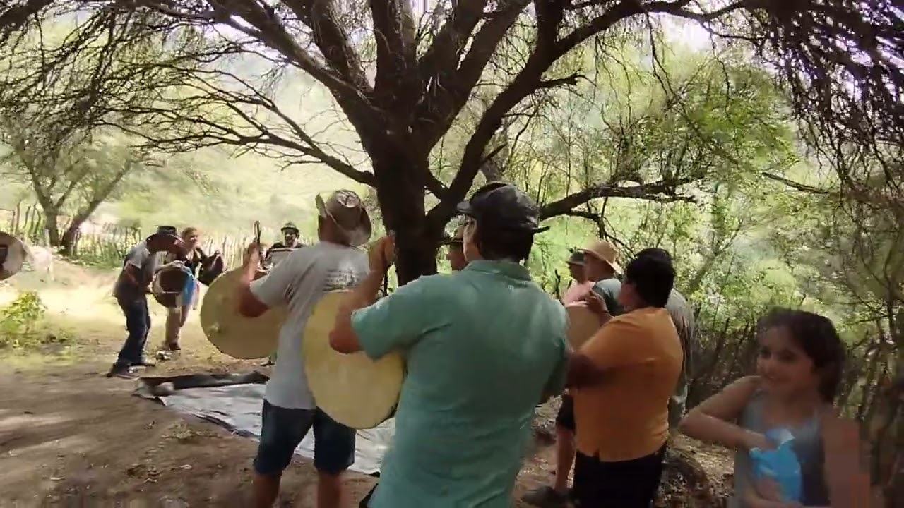 Ronda de Cajas y Desentierro del Pujllay, 