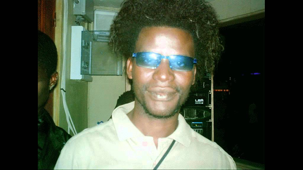 coup&eacute; d&eacute;cal&eacute; dj shegal  atalaku 